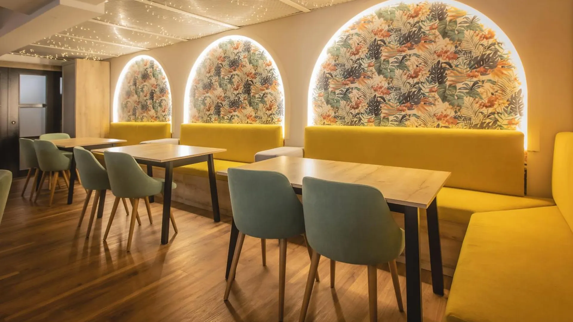 Hotel Zen Airport Torremolinos 3*,  Španělsko