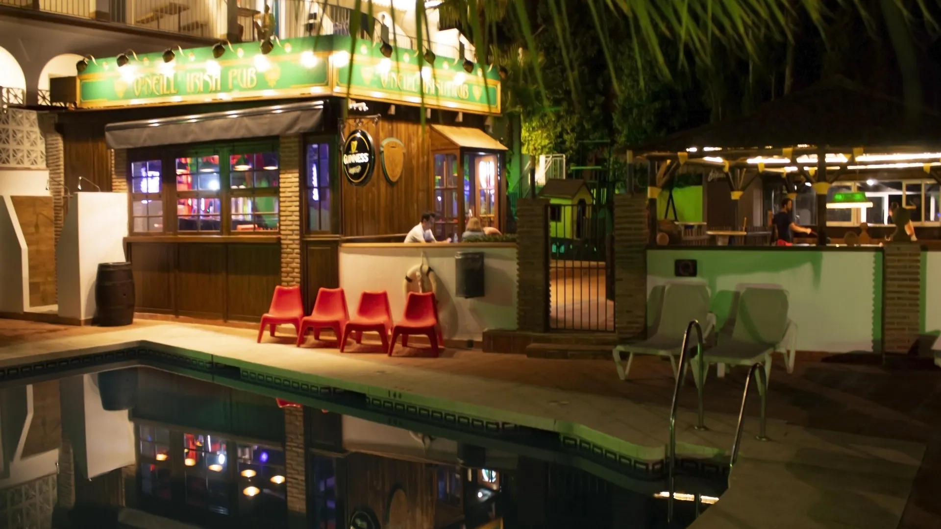 טורמולינוס Hotel Zen Airport