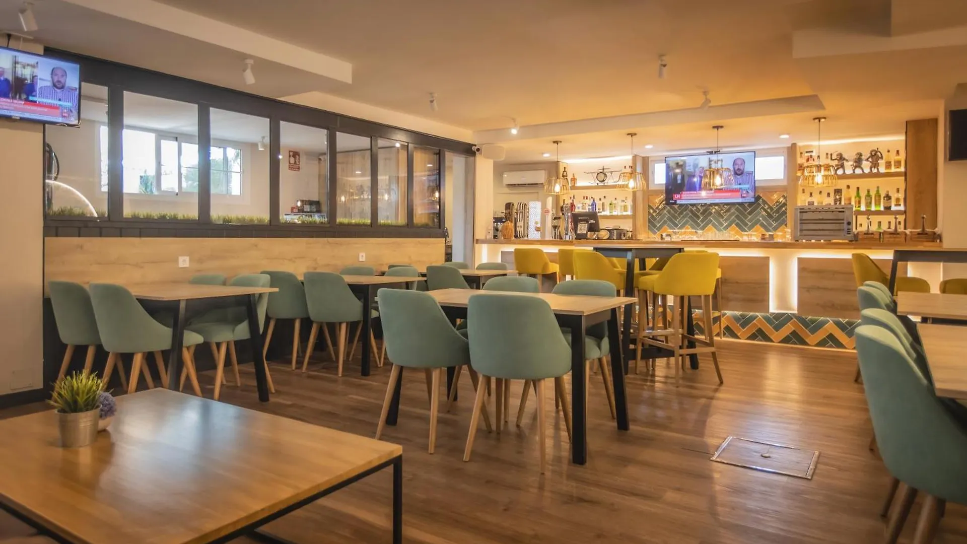 Hotel Zen Airport Torremolinos 3*,